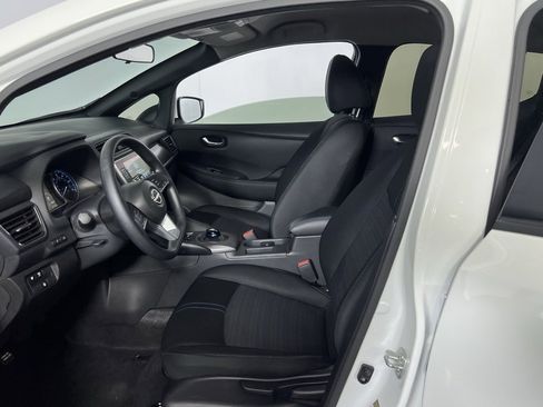 Used 2024 Nissan Leaf S image 18