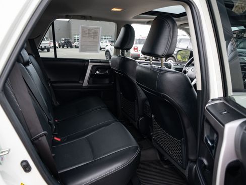 Used 2023 Toyota 4Runner Limited AWD/4WD image 21