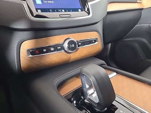 Certified 2024 Volvo XC90 B6 Plus w/ Protection Package Premier image 22