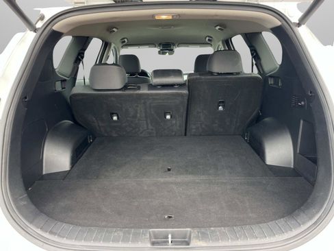 Used 2023 Hyundai Santa Fe SEL image 23