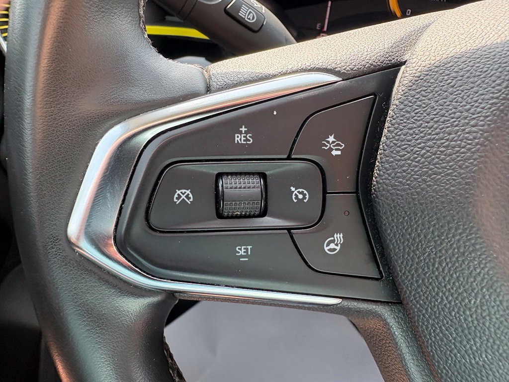 Used 2024 Chevrolet Trax ACTIV w/ Sunroof Package FWD image 18