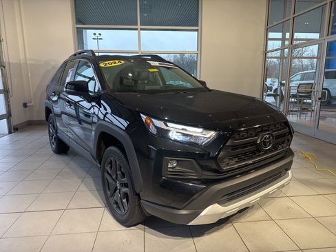 Used 2024 Toyota RAV4 Adventure image 3