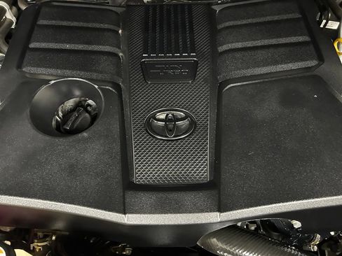 Used 2022 Toyota Tundra 1794 Edition w/ Advanced Package AWD/4WD image 10