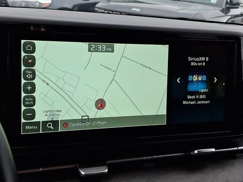 Certified 2024 Kia Carnival EX FWD image 18
