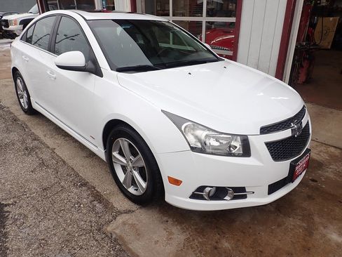 Used 2013 Chevrolet Cruze LT w/ RS Package image 23