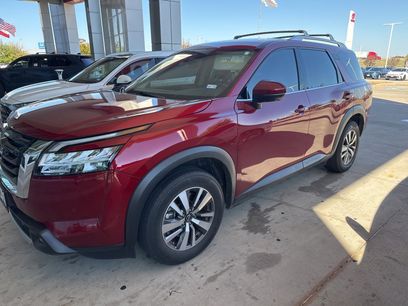 Used 2023 Nissan Pathfinder SL