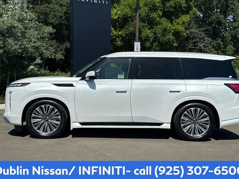 New 2026 INFINITI QX80 Luxe w/ Cargo Package AWD/4WD image 2