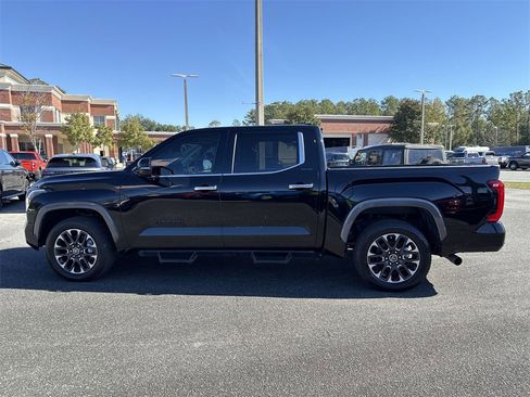 Used 2023 Toyota Tundra Limited image 6