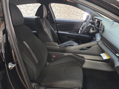 New 2026 Hyundai Elantra SEL Sport Premium FWD image 4