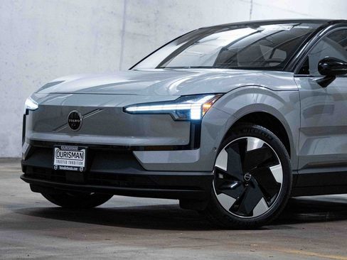 New 2026 Volvo EX30 Ultra w/ Protection Package Premier AWD/4WD image 2