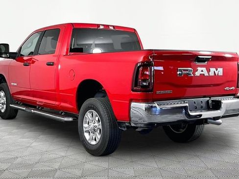 Used 2026 RAM 2500 Big Horn AWD/4WD image 4