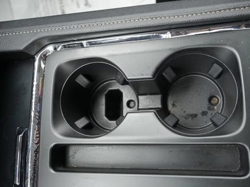 Used 2024 Ford Expedition XLT AWD/4WD image 39