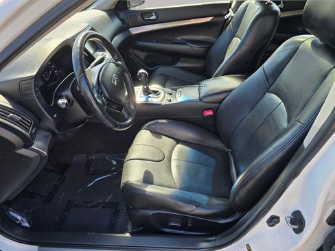 Used 2015 INFINITI Q40 w/ Moonroof Package RWD image 21