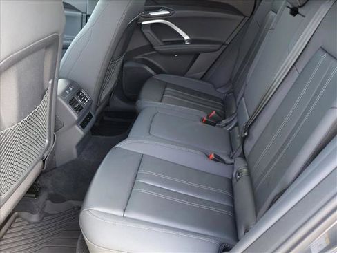 Certified 2025 Audi Q5 Premium w/ Convenience Package AWD/4WD image 25