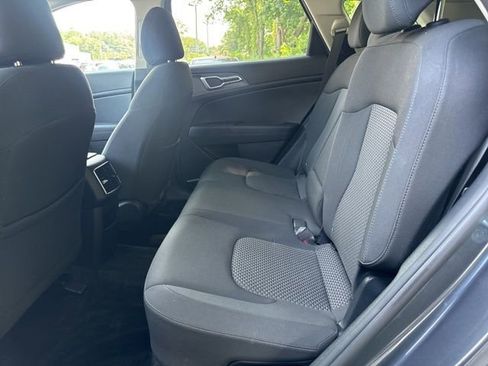 Used 2023 Kia Sportage LX image 14