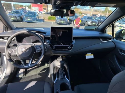 New 2026 Toyota Corolla SE image 18