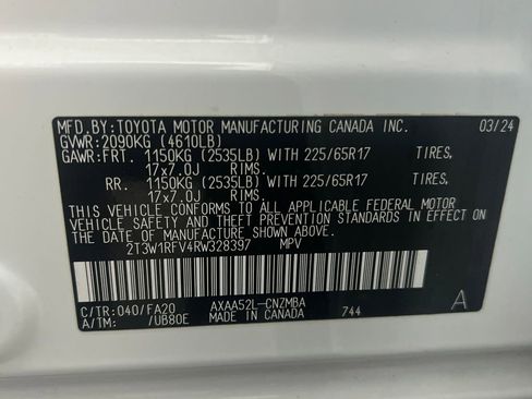 Used 2024 Toyota RAV4 XLE FWD image 33