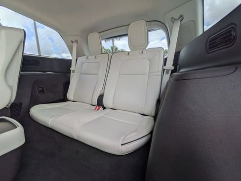 Used 2023 Lincoln Aviator Black Label Grand Touring w/ Class IV Trailer Tow Package AWD/4WD image 18