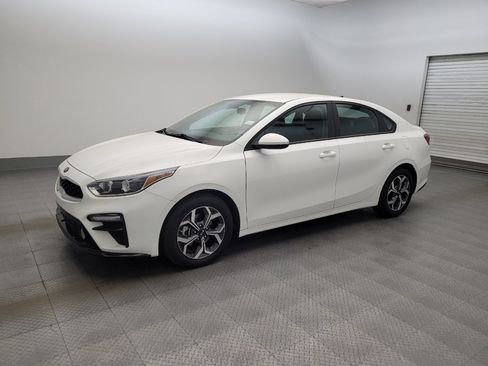 Used 2021 Kia Forte LXS FWD image 2