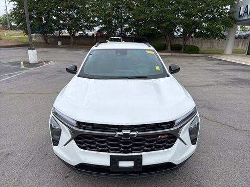 Used 2025 Chevrolet Trax RS w/ Driver Confidence Package FWD image 10