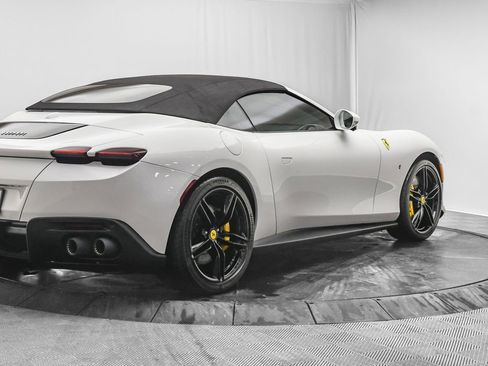 Used 2024 Ferrari Roma Spider image 65