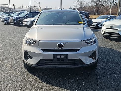 Certified 2023 Volvo C40 Recharge Core image 16