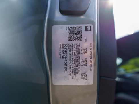 Used 2024 Chevrolet Corvette Z06 RWD image 50