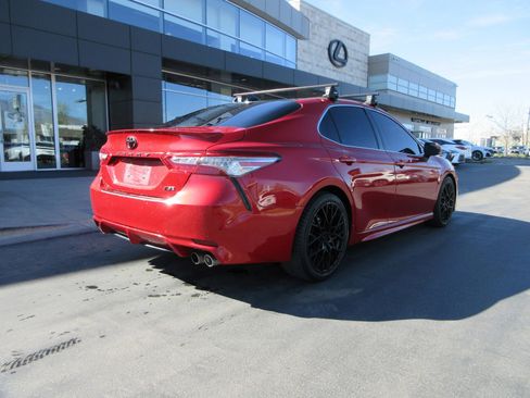 Used 2019 Toyota Camry XSE w/ Driver Assist Package image 9