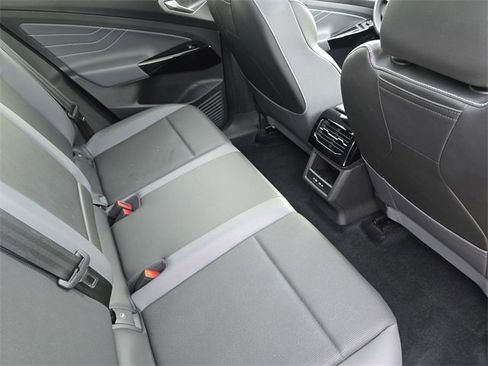 Used 2023 Volkswagen ID.4 Pro S image 13