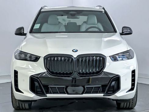 Used 2026 BMW X5 xDrive40i w/ M Sport Package AWD/4WD image 10
