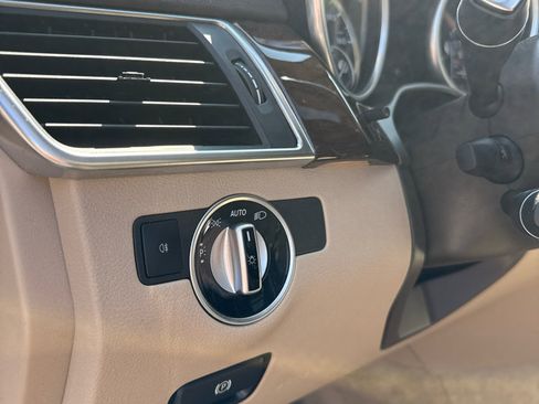 Used 2016 Mercedes-Benz GL 450 4MATIC image 16