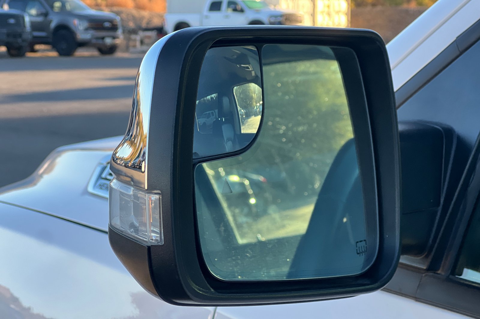 Used 2022 RAM 1500 Laramie AWD/4WD image 28