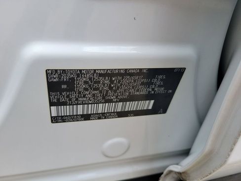 Used 2013 Toyota RAV4 LE FWD image 36