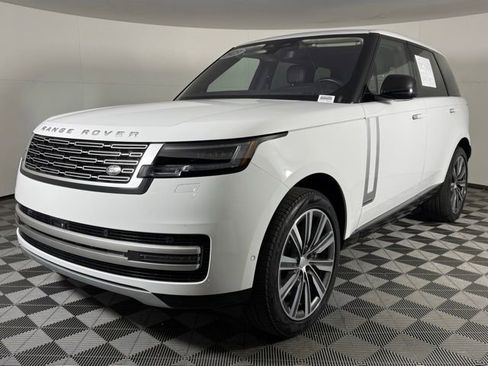 Used 2023 Land Rover Range Rover Autobiography AWD/4WD image 2