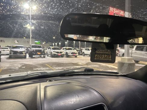 Used 2011 Dodge Avenger Heat image 16