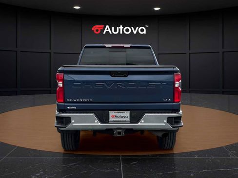 Used 2021 Chevrolet Silverado 2500 LTZ w/ LTZ Plus Package AWD/4WD image 4