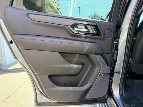 Used 2025 GMC Yukon AT4 Ultimate w/ LPO, Floor Liner Package image 34