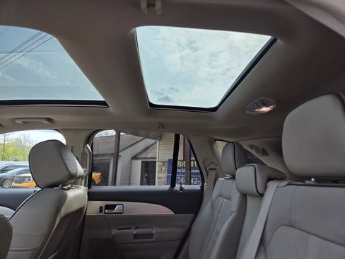 Used 2015 Lincoln MKX AWD w/ Equipment Group 101A image 40