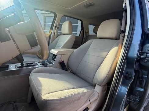 Used 2011 Ford Escape XLT w/ 201A Rapid Spec Order Code image 10