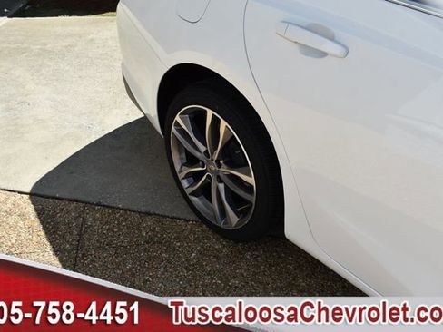 Used 2024 Chevrolet Malibu LT image 12