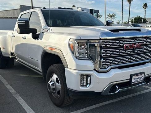 Used 2023 GMC Sierra 3500 Denali w/ Denali Ultimate Package image 2