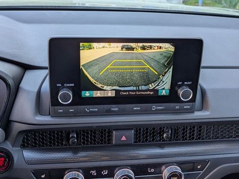 Used 2024 Honda CR-V EX image 13