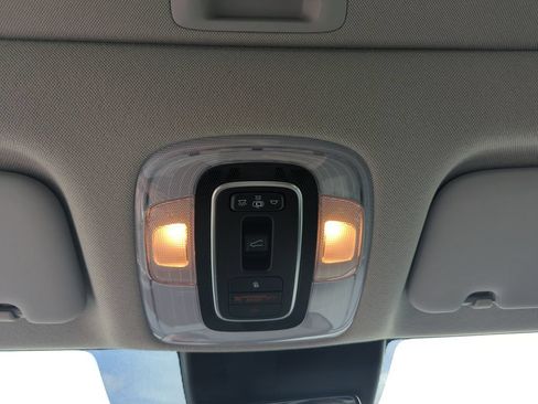 Used 2023 Hyundai Elantra Limited FWD image 27