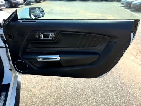Used 2016 Ford Mustang Premium RWD image 32