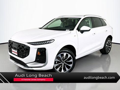 New 2026 Audi Q3 quattro 2.0T AWD/4WD image 1