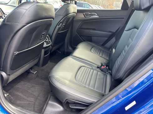 Used 2023 Kia Sportage SX image 8