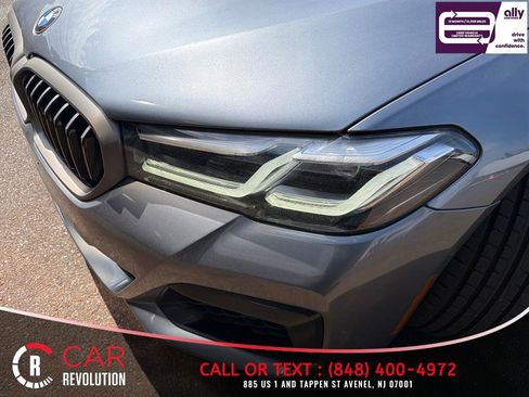 Used 2022 BMW M550i xDrive image 25