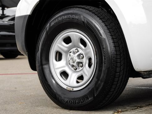 Used 2019 Nissan Frontier S image 51