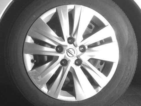 Used 2025 Nissan Sentra S image 12