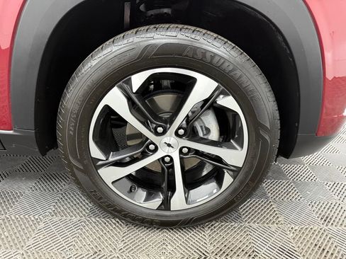 Used 2024 Chevrolet Trax RS FWD image 15
